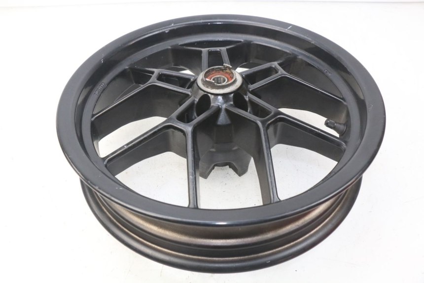 photo de FRONT WHEEL RIM APRILIA SR 2T 50 (2012 - 2017) - Zoom on usage condition