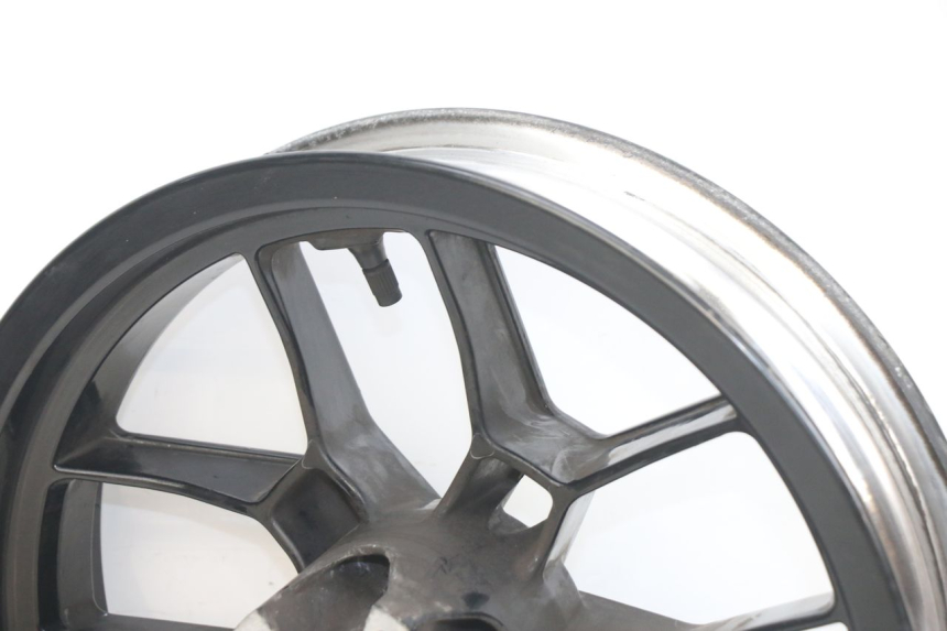 photo de FRONT WHEEL RIM APRILIA SR 2T 50 (2012 - 2017) - Product overview