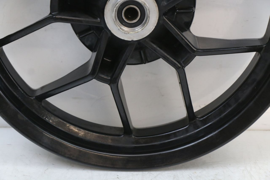 photo de FRONT WHEEL RIM APRILIA SR 2T 50 (2018 - 2022) - Zoom on usage condition