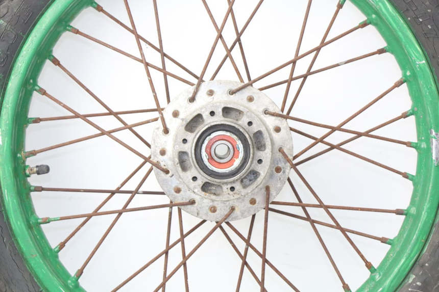 photo de FRONT WHEEL RIM YAMAHA SR 125 (1982 - 2003) - Distinctive features