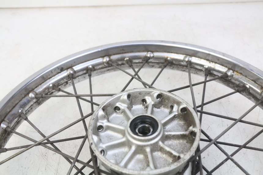 photo de FRONT WHEEL RIM YAMAHA SR 125 (1982 - 2003) - Zoom on usage condition