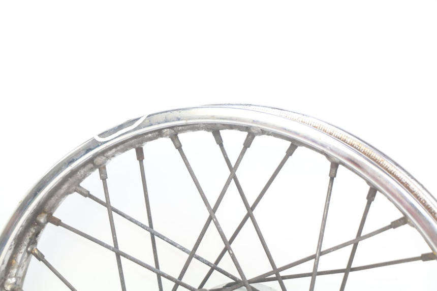 photo de FRONT WHEEL RIM YAMAHA SR 125 (1982 - 2003) - Fixing points details