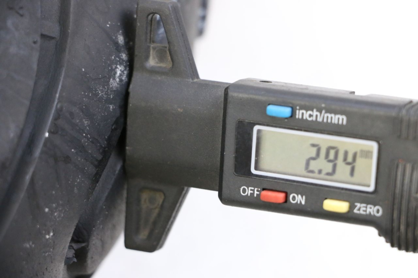 photo de FRONT RIM PEUGEOT STREETZONE 2T 50 (2014 - 2019) - Zoom on usage condition