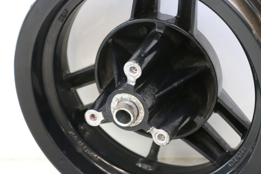 photo de FRONT RIM PEUGEOT STREETZONE NAKED 2T 50 (2014 - 2018) - Surface and material condition