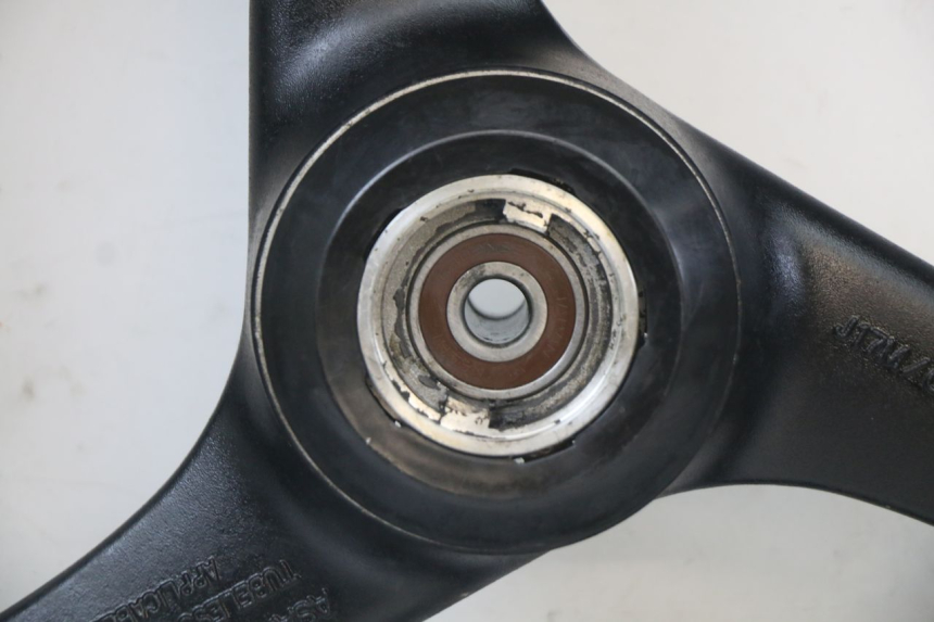 photo de FRONT RIM SUZUKI GS F 500 (2004 - 2007) - Technical close-up