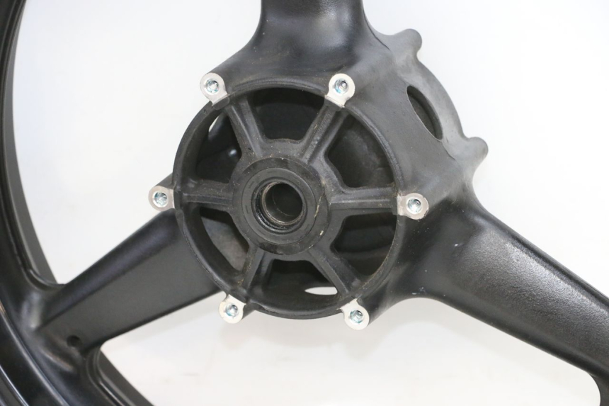 photo de FRONT WHEEL RIM YAMAHA TDM ABS 900 (2002 - 2014) - High-resolution close-up