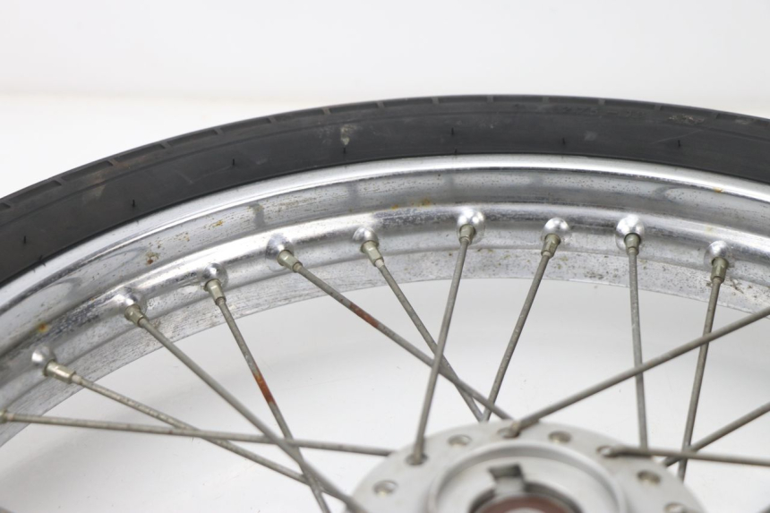 photo de FRONT RIM SUZUKI TU X TUX VOLTY 125 (1999 - 2001) - Technical close-up