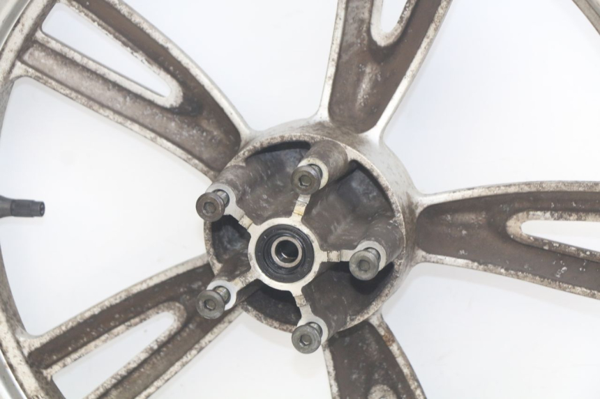 photo de FRONT WHEEL RIM PEUGEOT TWEET 4T 50 (2010 - 2014) - Markings and original references