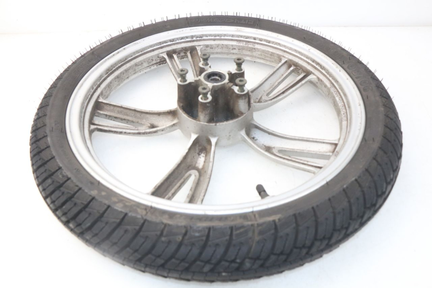 photo de FRONT WHEEL RIM PEUGEOT TWEET 125 (2010 - 2017) - Distinctive features