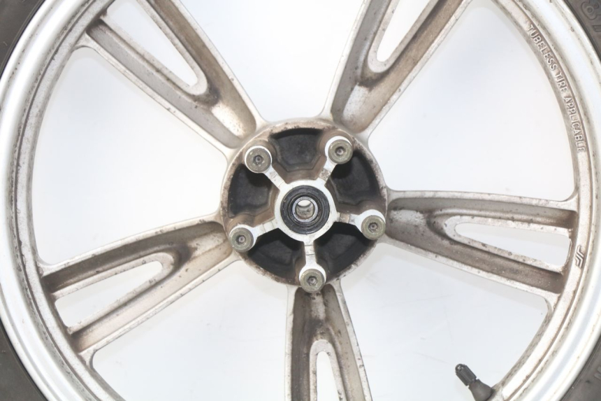 photo de FRONT WHEEL RIM PEUGEOT TWEET 125 (2010 - 2017) - Alternative perspective