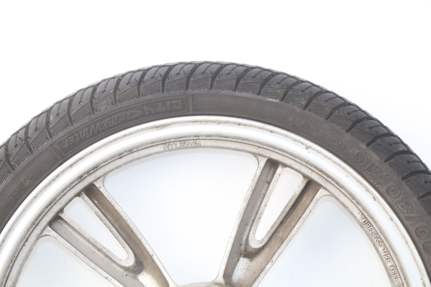 photo de FRONT WHEEL RIM PEUGEOT TWEET 125 (2010 - 2017) - Technical close-up