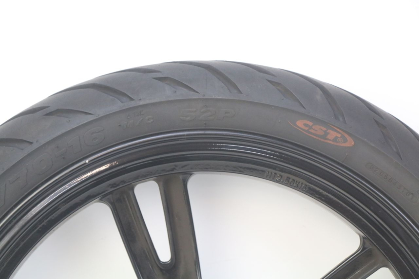 photo de FRONT WHEEL RIM PEUGEOT TWEET 125 (2010 - 2017) - Additional view of the item