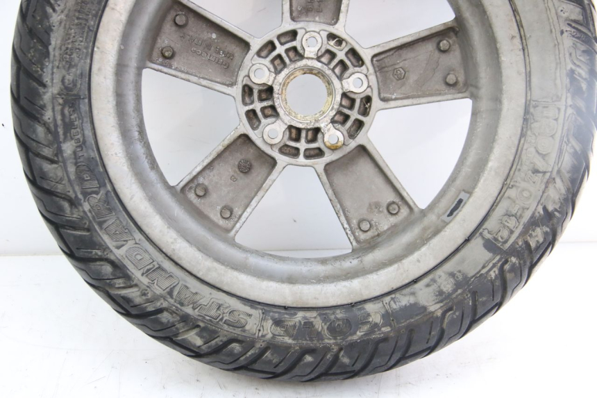 photo de FRONT WHEEL PIAGGIO VESPA GRANTURISMO 125 (2003 - 2007) - Technical close-up