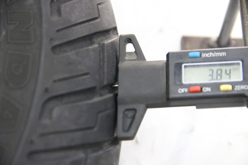 photo de FRONT WHEEL PIAGGIO VESPA GRANTURISMO 125 (2003 - 2007) - Surface and material condition