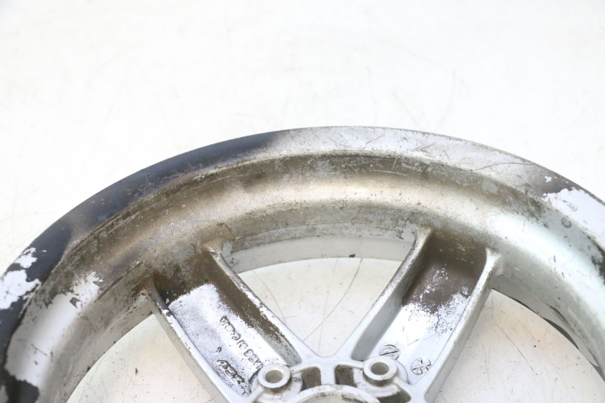 photo de FRONT WHEEL RIM PIAGGIO VESPA LX 2T 50 (2005 - 2013) - Fixing points details