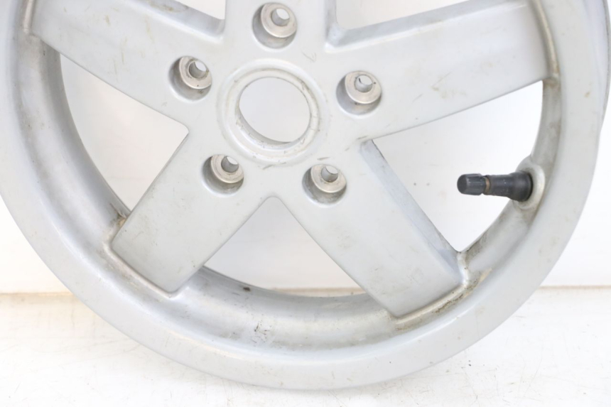 photo de FRONT WHEEL RIM PIAGGIO VESPA LX 125 (2005 - 2010) - Technical close-up