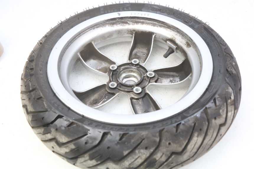 photo de FRONT WHEEL RIM PIAGGIO VESPA PRIMAVERA 2T 50 (2013 - 2018) - Alternative perspective