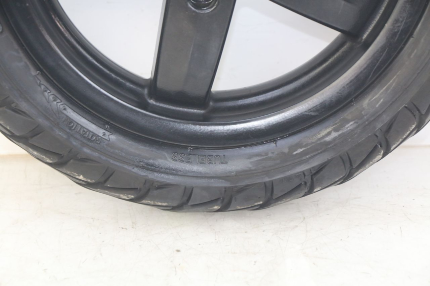 photo de FRONT WHEEL RIM PIAGGIO VESPA S 2T 50 (2007 - 2014) - Distinctive features