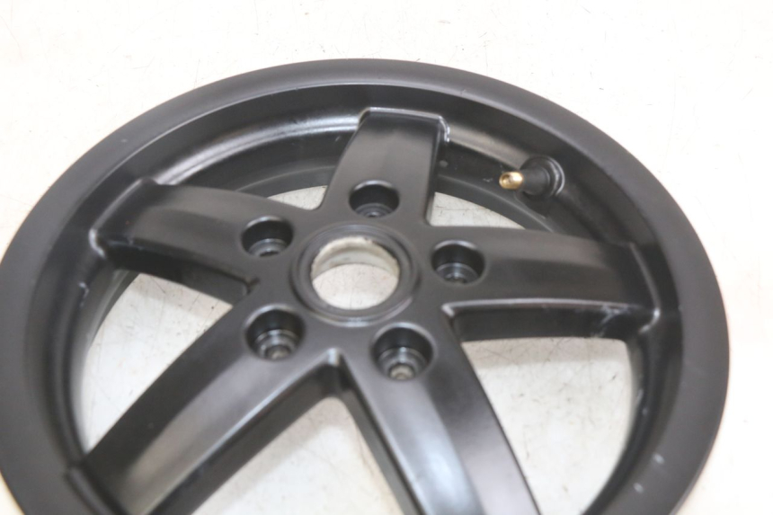photo de FRONT WHEEL RIM PIAGGIO VESPA S 2T 50 (2007 - 2014) - Distinctive features