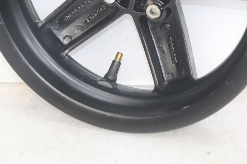 photo de FRONT WHEEL RIM PIAGGIO VESPA S 2T 50 (2007 - 2014) - Zoom on usage condition