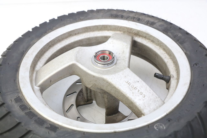 photo de FRONT WHEEL RIM PEUGEOT VIVACITY NEW 2T 50 (2008 - 2017) - Alternative perspective