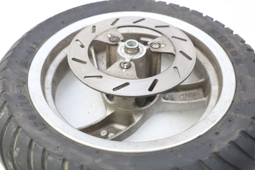 photo de FRONT WHEEL RIM PEUGEOT VIVACITY NEW 2T 50 (2008 - 2017) - Fixing points details