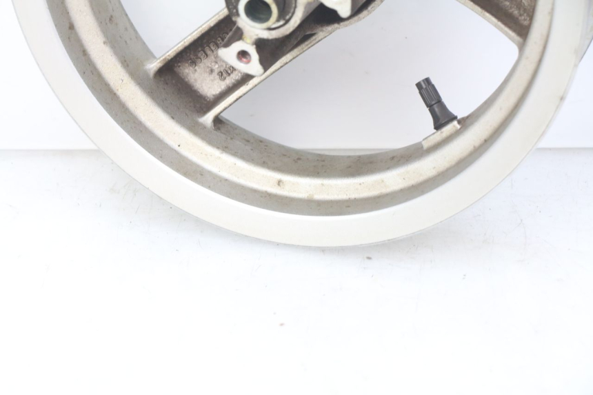 photo de FRONT WHEEL RIM PEUGEOT VIVACITY NEW 4T 50 (2008 - 2017) - Zoom on usage condition