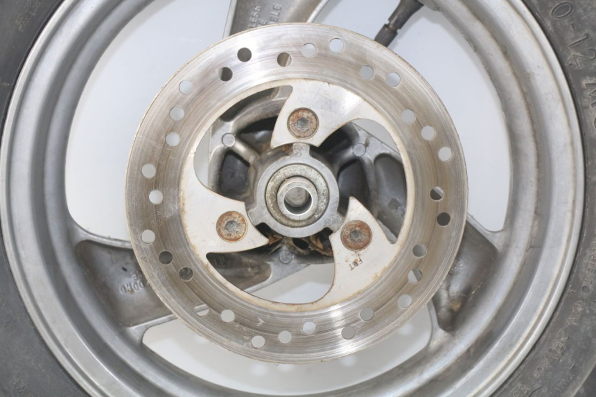 photo de FRONT RIM PEUGEOT VIVACITY 100 (1999 - 2008) - Additional view of the item