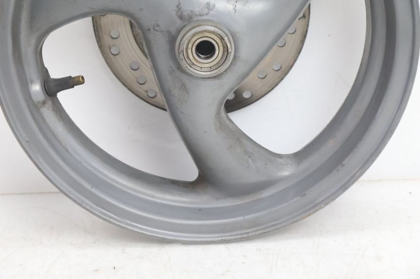 photo de FRONT RIM PEUGEOT VIVACITY 100 (1999 - 2008) - Zoom on usage condition