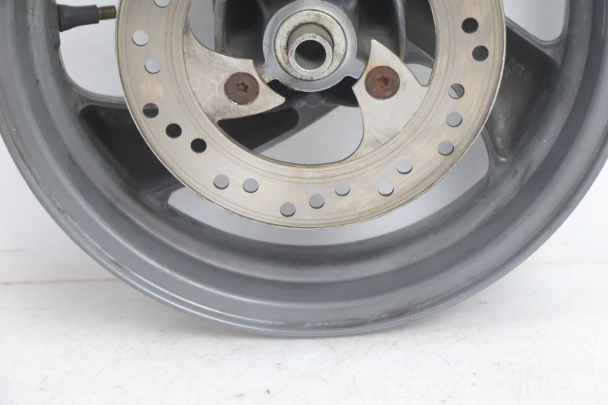 photo de FRONT RIM PEUGEOT VIVACITY 100 (1999 - 2008) - Surface and material condition
