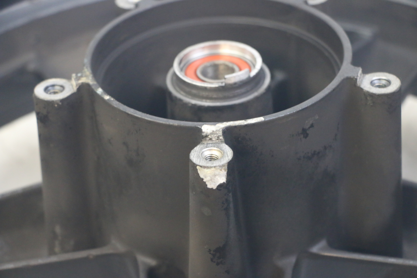 photo de FRONT WHEEL RIM YAMAHA X-MAX XMAX 125 (2010 - 2013) - Alternative angle