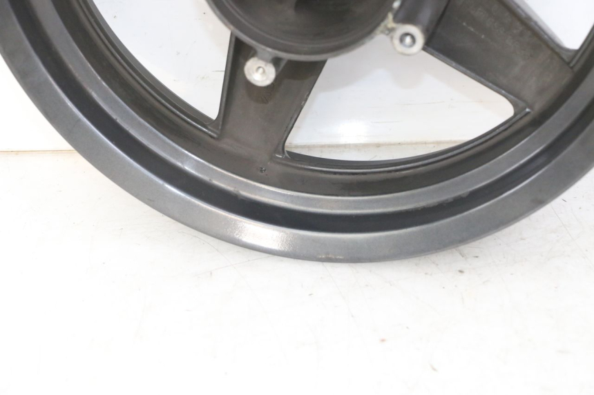 photo de FRONT WHEEL RIM YAMAHA X-MAX XMAX 125 (2010 - 2013) - Alternative perspective