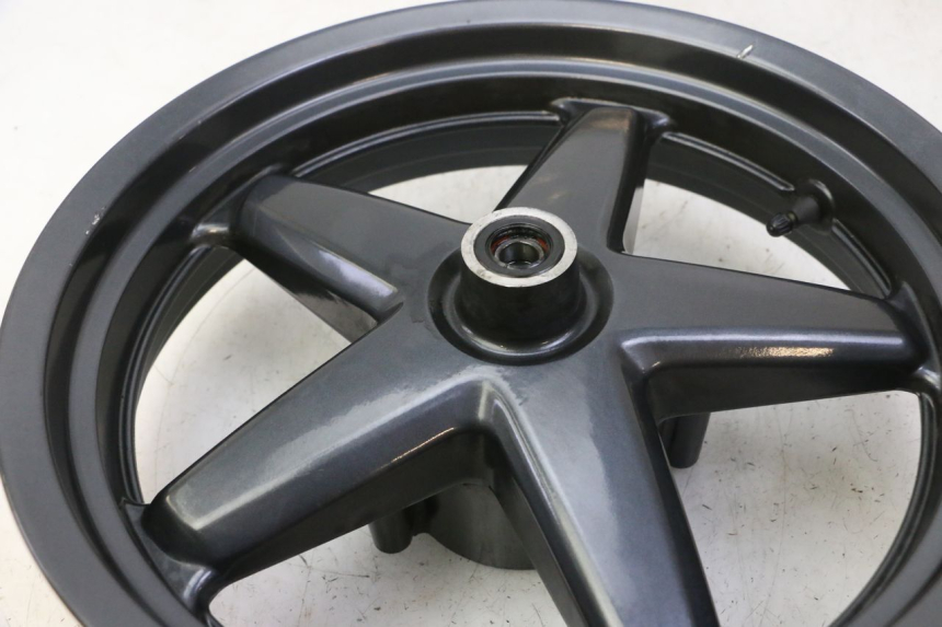 photo de FRONT WHEEL RIM YAMAHA X-MAX XMAX 125 (2010 - 2013) - Technical close-up