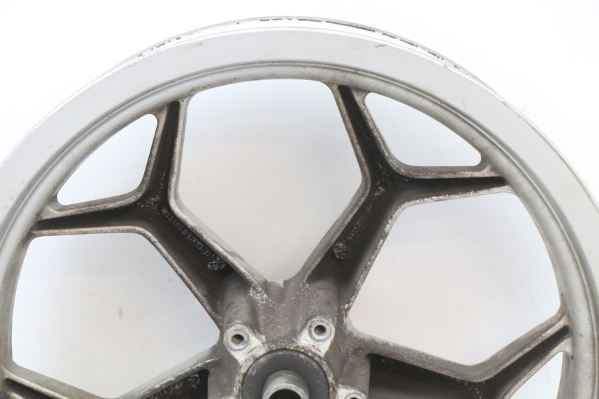 photo de FRONT WHEEL RIM PIAGGIO X10 125 (2012 - 2017) - Technical close-up