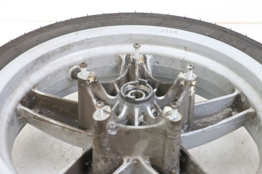 photo de FRONT WHEEL RIM PIAGGIO X8 125 (2004 - 2007) - Technical close-up