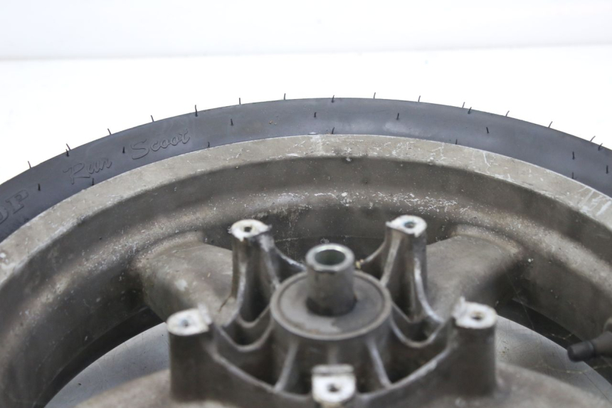 photo de FRONT WHEEL PIAGGIO X9 EVOLUTION 250 (2003 - 2007) - Technical close-up