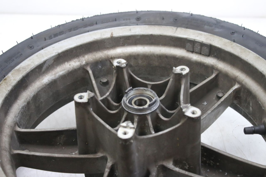 photo de FRONT WHEEL PIAGGIO X9 EVOLUTION 250 (2003 - 2007) - Surface and material condition