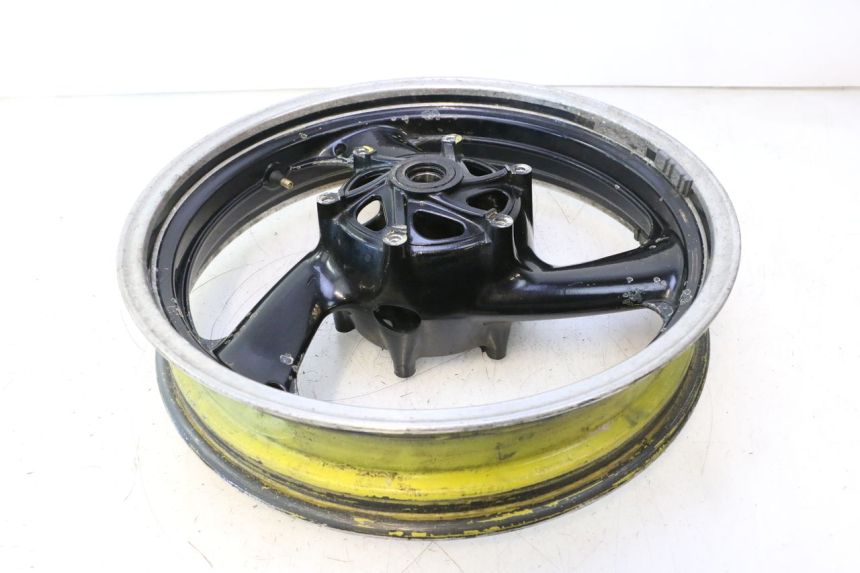 photo de FRONT RIM YAMAHA XJR 1300 (1998 - 2002) - Fixing points details
