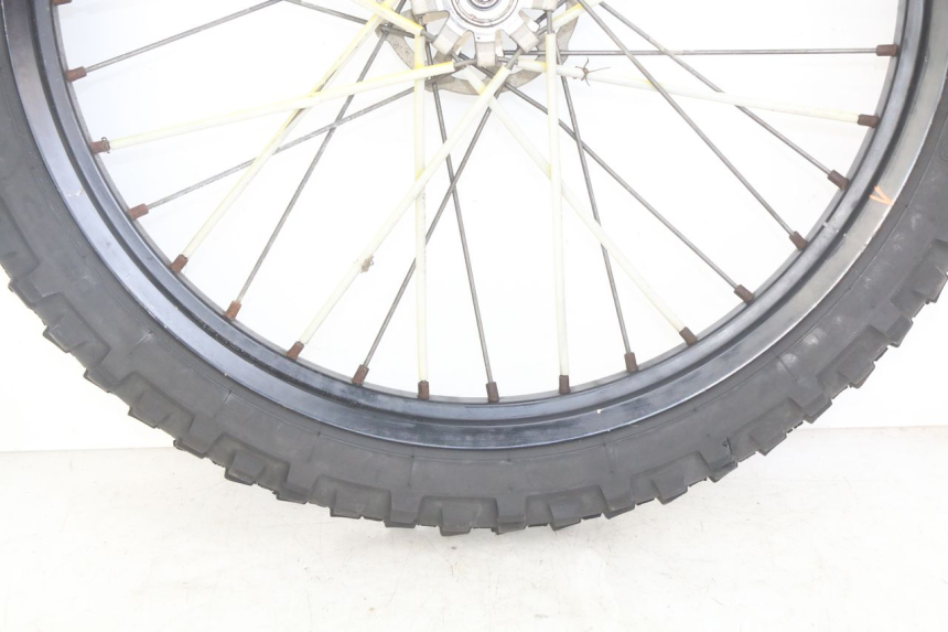 photo de FRONT WHEEL RIM PEUGEOT XP6 50 (2006 - 2011) - Supplementary product photo