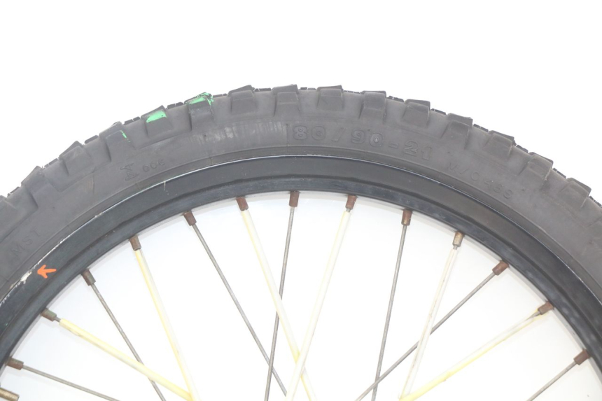 photo de FRONT WHEEL RIM PEUGEOT XP6 50 (2006 - 2011) - Focus on structure