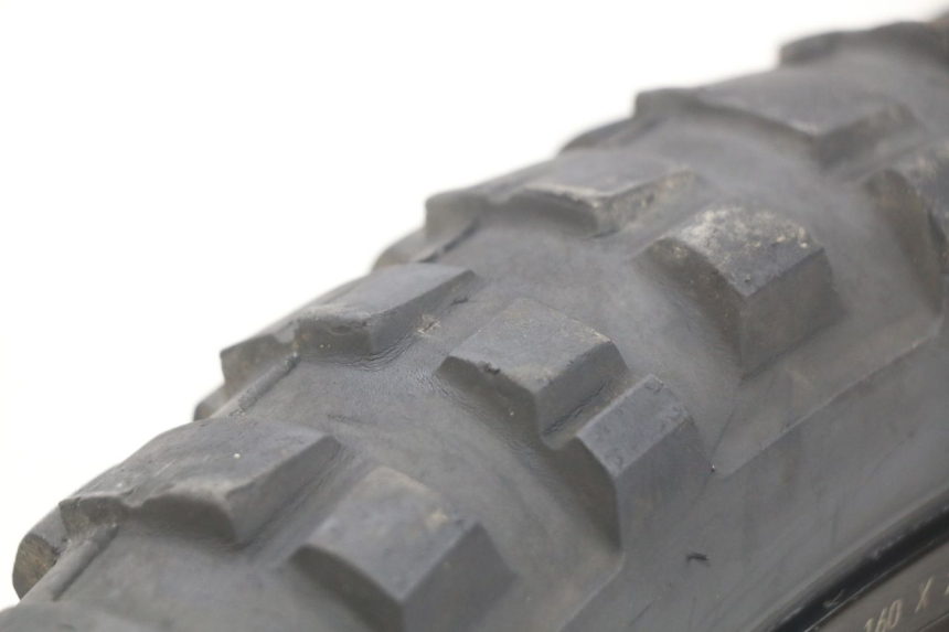 photo de FRONT WHEEL RIM PEUGEOT XP6 50 (2006 - 2011) - Zoom on usage condition