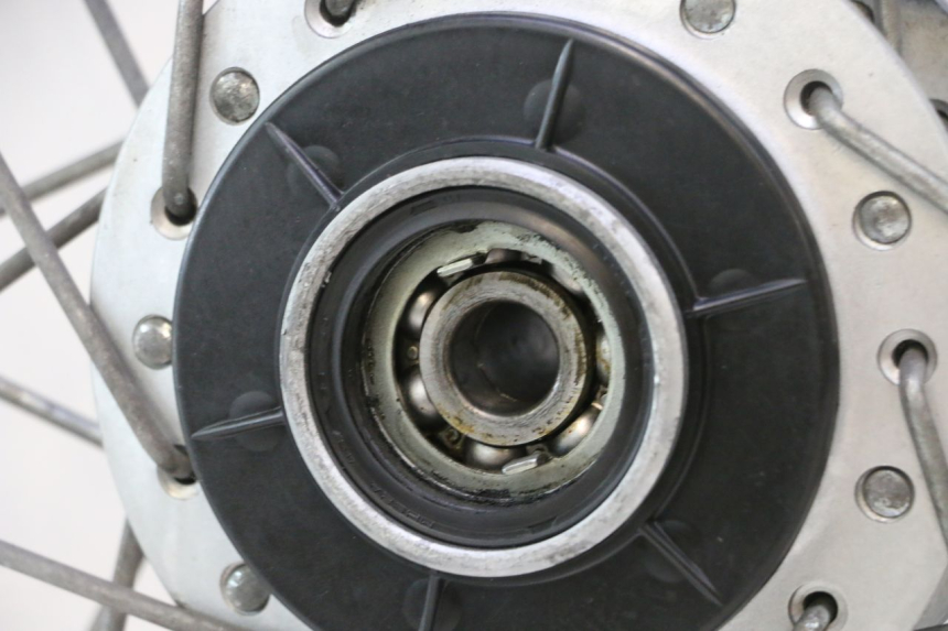 photo de FRONT RIM YAMAHA XV VIRAGO 535 (1988 - 2004) - Alternative angle