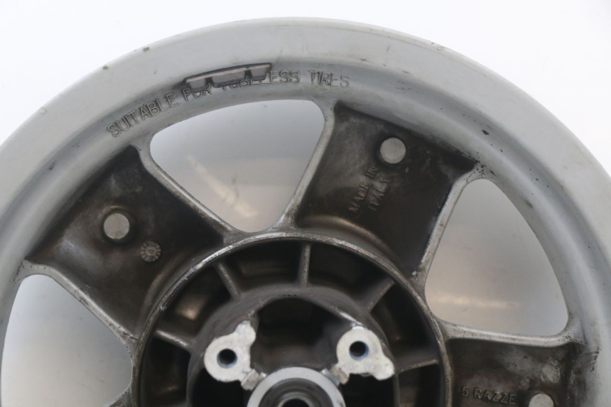 photo de FRONT RIM YAMAHA YP MAJESTY 125 (2002 - 2006) - Fixing points details