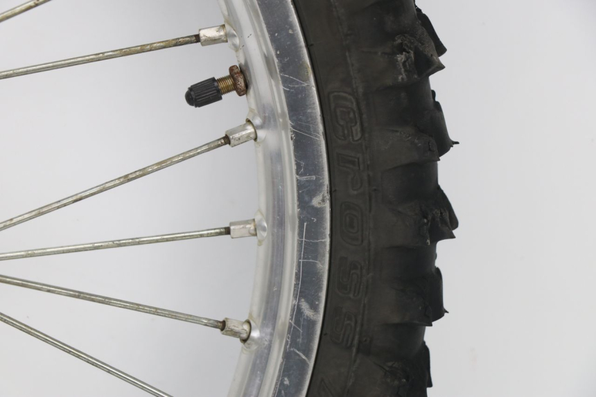 photo de FRONT RIM YAMAHA YZF YZ-F 450 (2006 - 2009) - Fixing points details