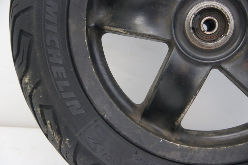 photo de FRONT WHEEL RIM PIAGGIO ZIP 2T 50 (2009 - 2019) - Technical close-up