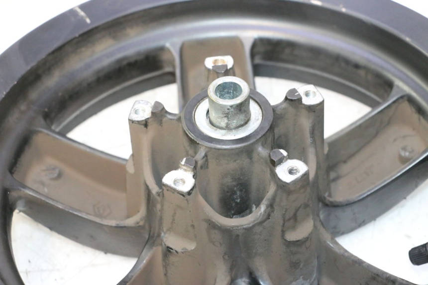photo de FRONT WHEEL RIM PIAGGIO ZIP 2T 50 (2009 - 2019) - Surface and material condition