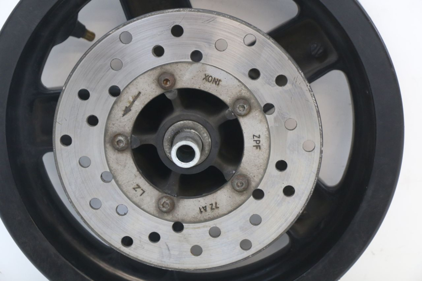 photo de FRONT WHEEL RIM PIAGGIO ZIP 4T 50 (2018 - 2020) - Alternative perspective