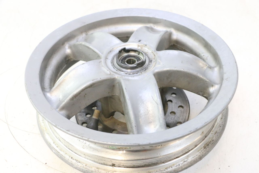 photo de FRONT RIM PIAGGIO ZIP 4T 50 (2006 - 2017) - High-resolution close-up
