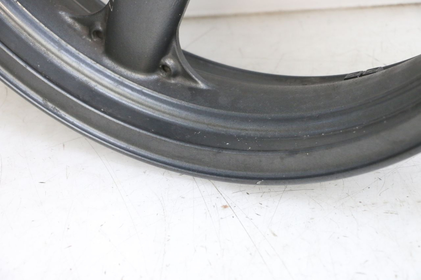 photo de FRONT RIM KAWASAKI ZR 7 750 (1999 - 2004) - Focus on structure