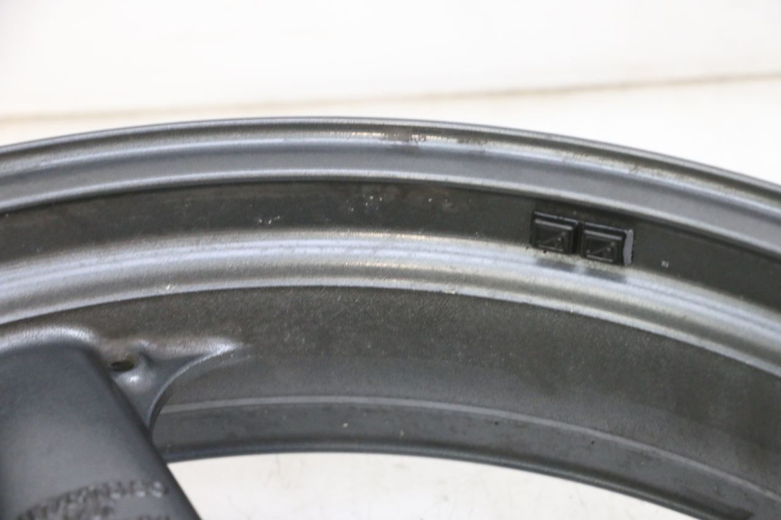 photo de FRONT RIM KAWASAKI ZR 7 750 (1999 - 2004) - Fixing points details